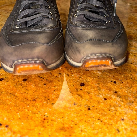 Magnanni 'Cristian' Grey Leather Sneakers 9 - Picture 4 of 8